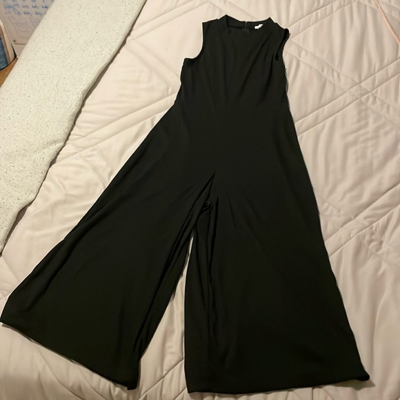 Romper - Picture 1 of 2